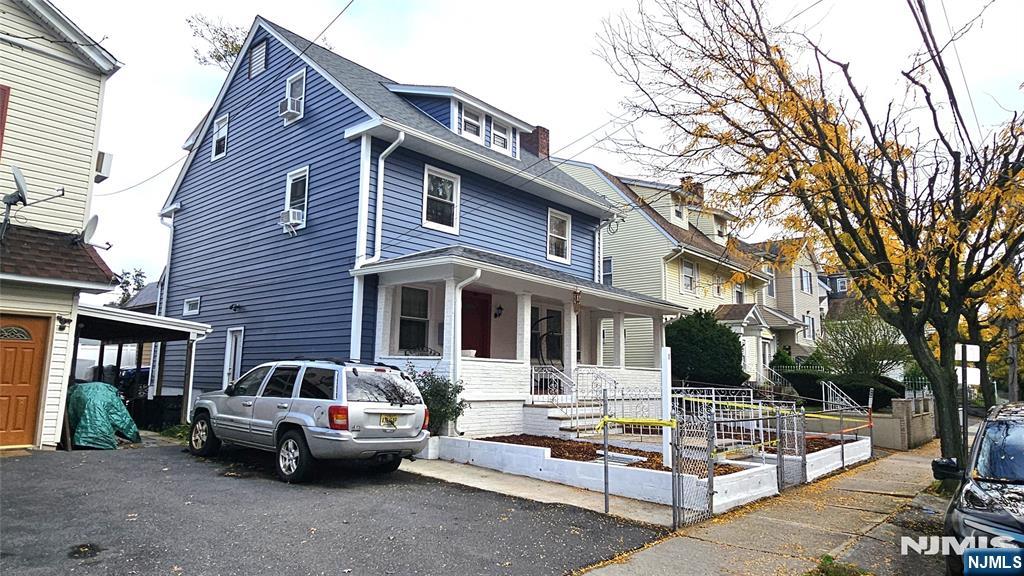 647-649 28th Street