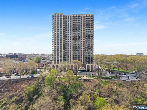 Photo of 7855 Boulevard East #19G, North Bergen, NJ 07047 (MLS # 26018990)