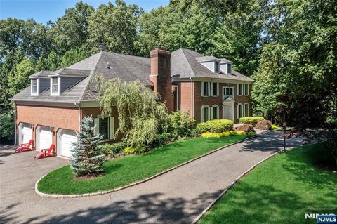 Photo of 27 Cameron Road, Saddle River, NJ 07458 (MLS # 26025144)