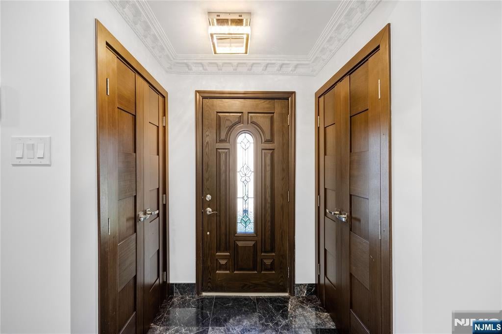 Homes for Sale in Northern NJ | ThisIsRiverEdge.com 30 Elm Street