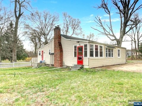 310 Boulevard Drive Wayne NJ 07470