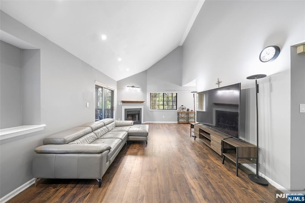 3402 Whittier Court