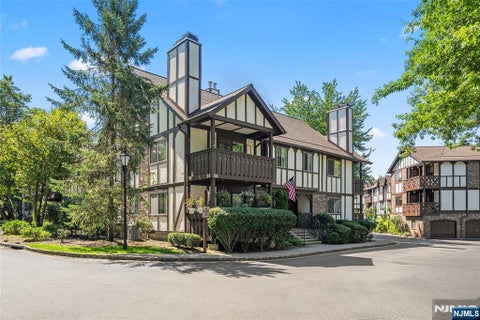 Photo of 3402 Whittier Court, Mahwah, NJ 07430 (MLS # 26034840)
