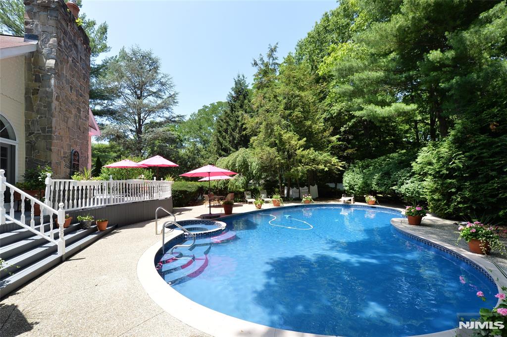 306 Windham Court