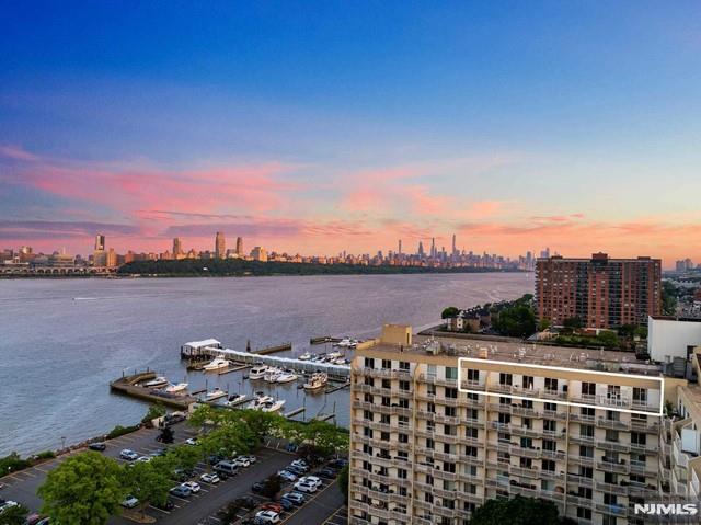 Property for Sale at 1055 River Road Ph08, Edgewater, New Jersey - Bedrooms: 3 
Bathrooms: 3  - $2,850,000