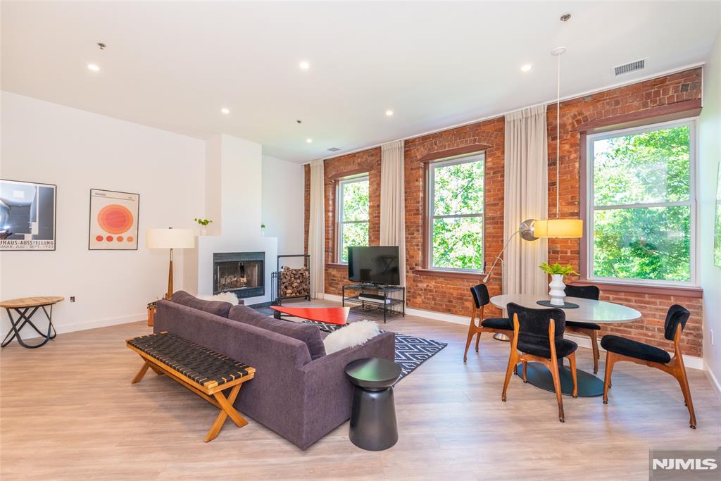 260 Main Street 313
