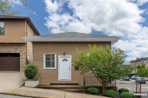 Photo of 418 E Brinkerhoff Avenue, Palisades Park, NJ 07650 (MLS # 26008904)