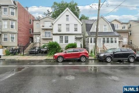 Photo of 324 19th Street, Newark, NJ 07103 (MLS # 25021132) Photo of 324 19th Street, Newark, NJ 07103 (MLS # 25021132)