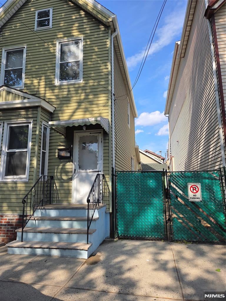 Photo of 48 Lentz Avenue, Newark, NJ 07105 (MLS # 26014840)