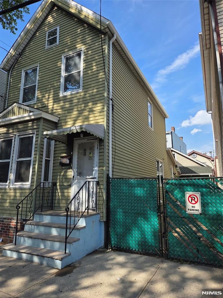 Photo of 48 Lentz Avenue, Newark, NJ 07105 (MLS # 26014840)