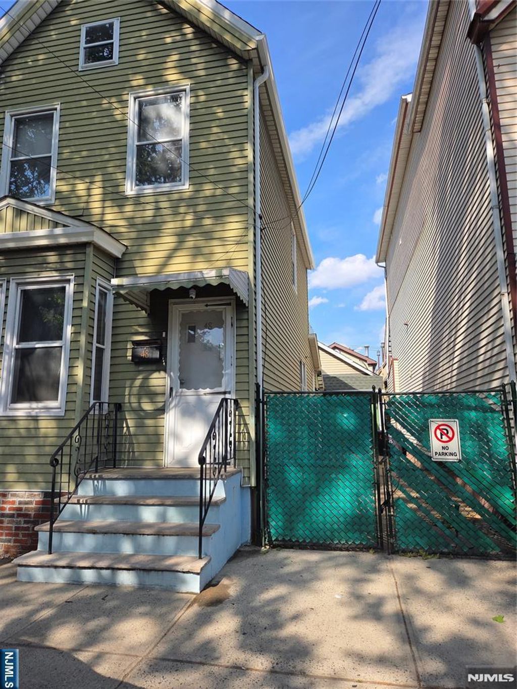 Photo of 48 Lentz Avenue, Newark, NJ 07105 (MLS # 26014840)