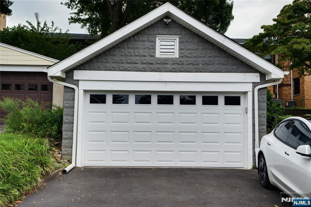 Homes for Sale in Northern NJ | ThisIsRiverEdge.com 941 Edgewater Avenue