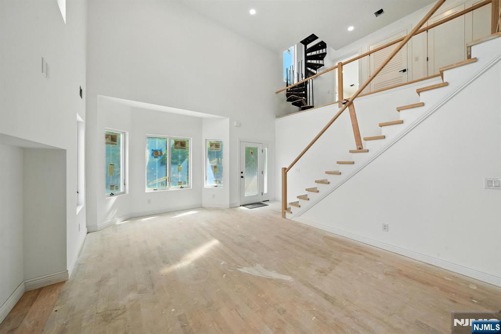 42 Howland Avenue