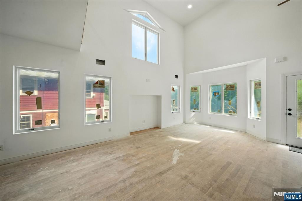 42 Howland Avenue