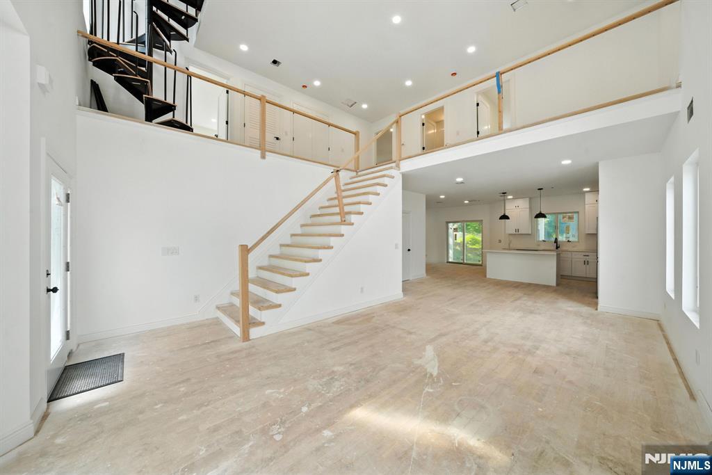 42 Howland Avenue