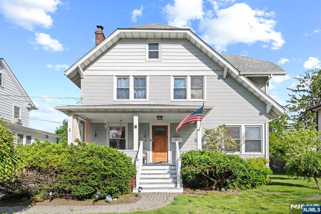 Property for Sale at 901 Pierpont Street, Rahway, New Jersey - Bedrooms: 4 
Bathrooms: 2 
Rooms: 7  - $599,000