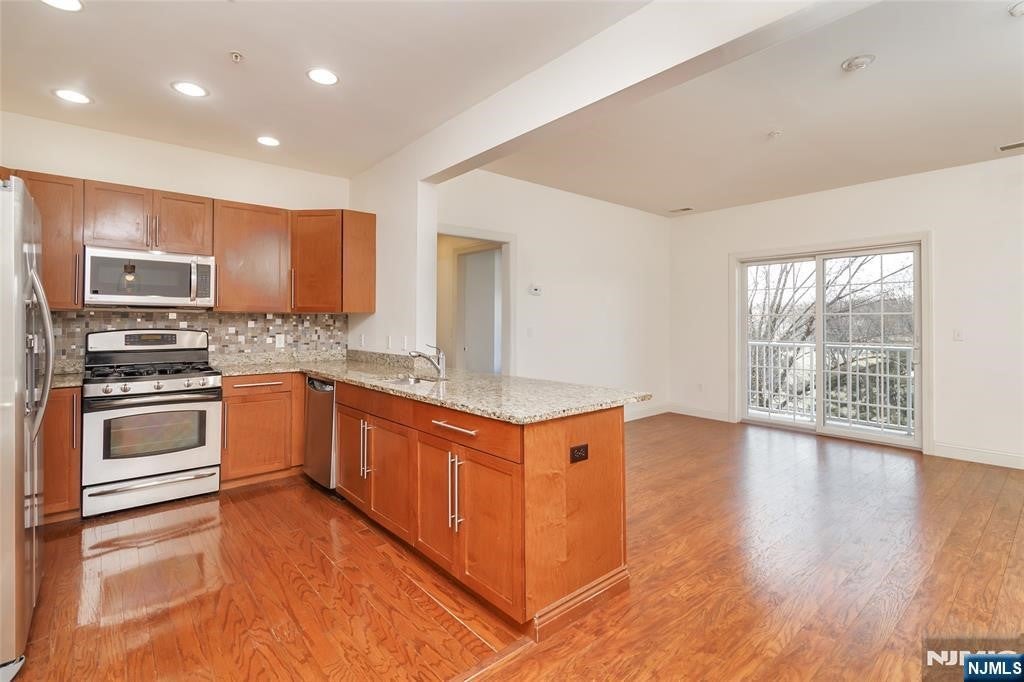 3203 Windsor Park Court 203