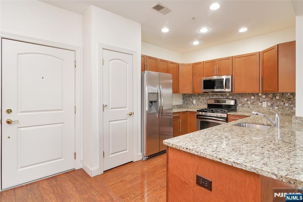 3203 Windsor Park Court 203
