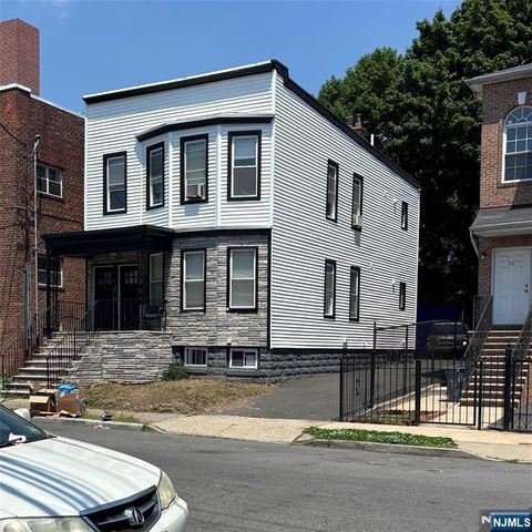 Photo of 43 Bragaw AVE #Floor 1, Newark, NJ 07112 (MLS # 26018411)