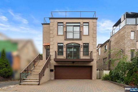 37 Winterburn Place Edgewater NJ 07020