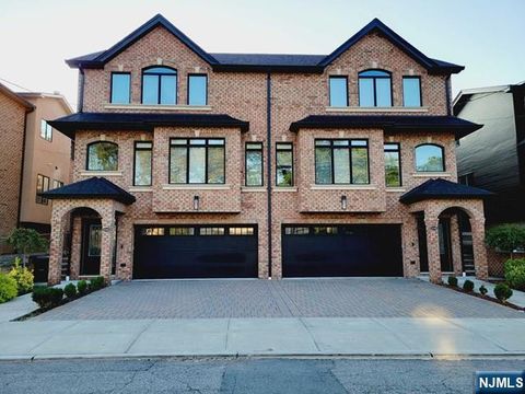 458 2nd Street A Palisades Park NJ 07650