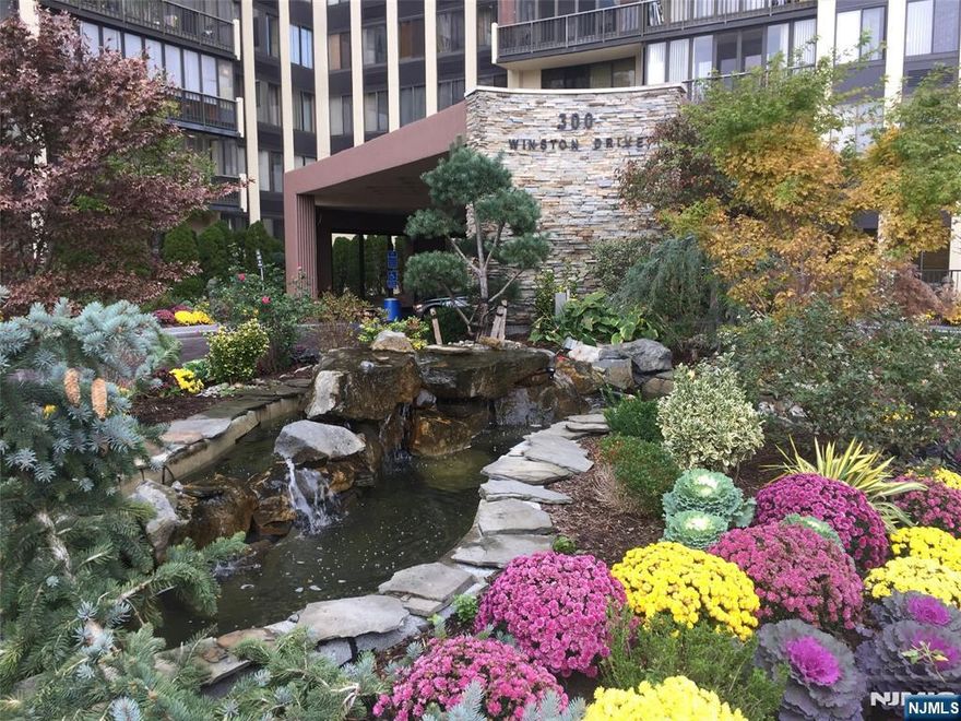 Sunset views and direct views of the Ramapo Mountains. This unit has been well maintained and with the perfect updates will allow you to truly enjoy everything this luxury condo complex offers. From 24 doorman, onsite maintenance, an outdoor pool & tennis courts to children's playground and indoor play area to nail salon right on site this complex offers it all. Close to houses of worship, shopping, restaurants and easy access to NYC via many transit options.