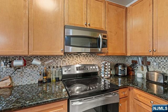 24 Ave At Port Imperial 331