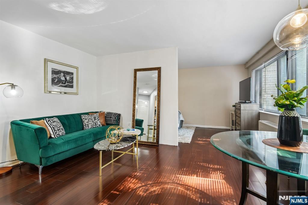 Homes for Sale in Northern NJ | ThisIsRiverEdge.com 1375 River Road 1A