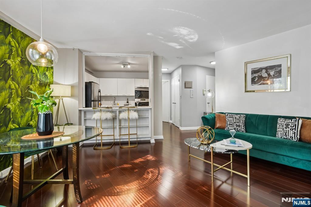 Homes for Sale in Northern NJ | ThisIsRiverEdge.com 1375 River Road 1A