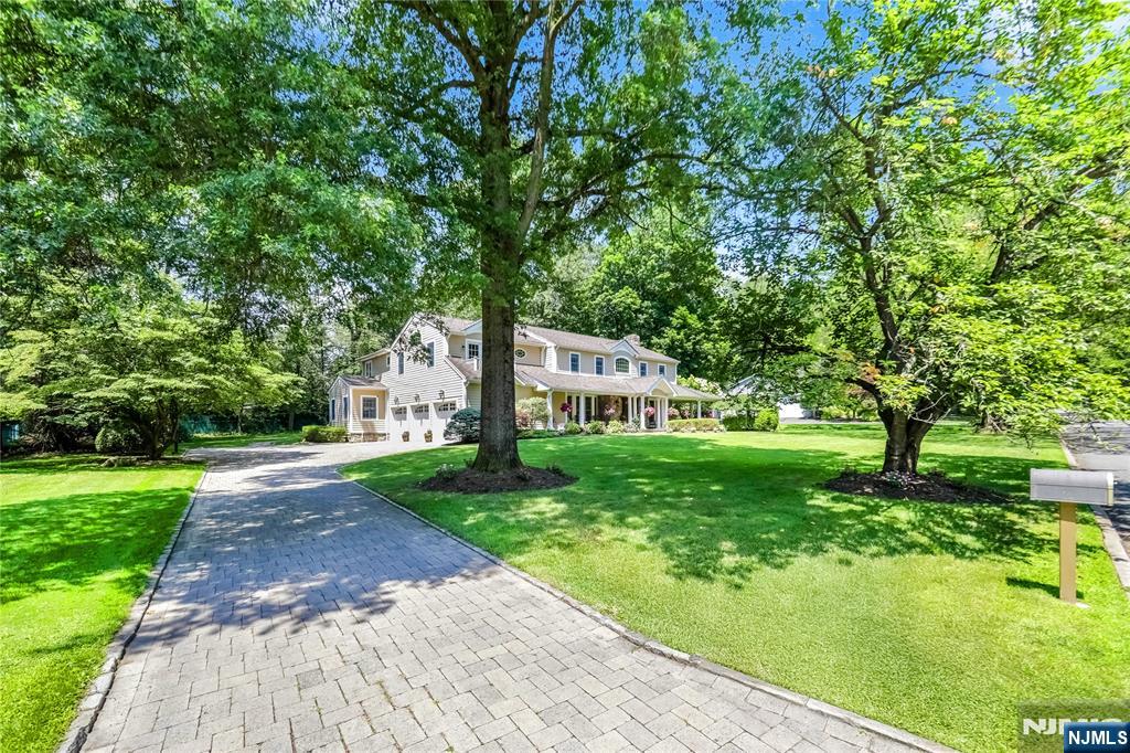 72 Old Farms Road