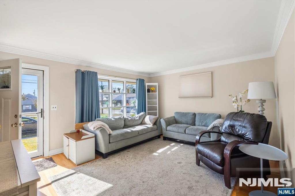 Homes for Sale in Northern NJ | ThisIsRiverEdge.com 169 Pleasant Avenue
