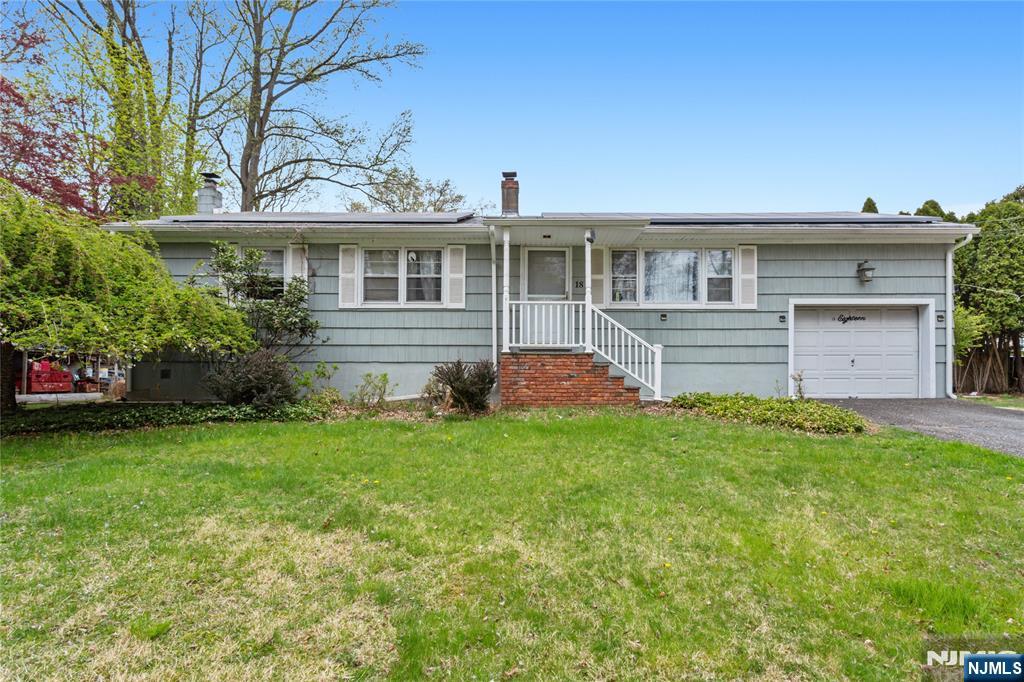 Rental Property at 18 Riverside Dr, Pequannock Twp, New Jersey - Bedrooms: 3 
Bathrooms: 2 
Rooms: 7  - $4,500 MO.