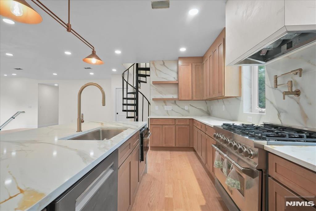 27B Taylortown Road