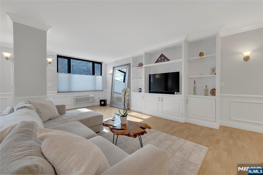 2 Constitution Court 106