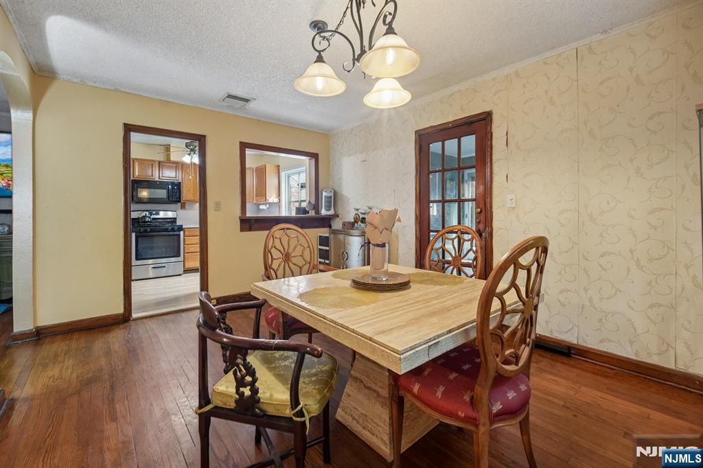 252 Everett Place