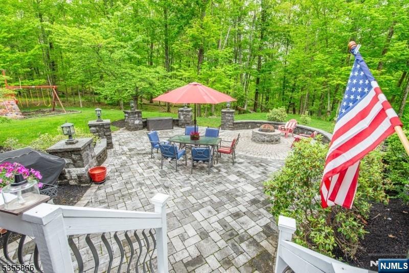 6 Limekiln Court