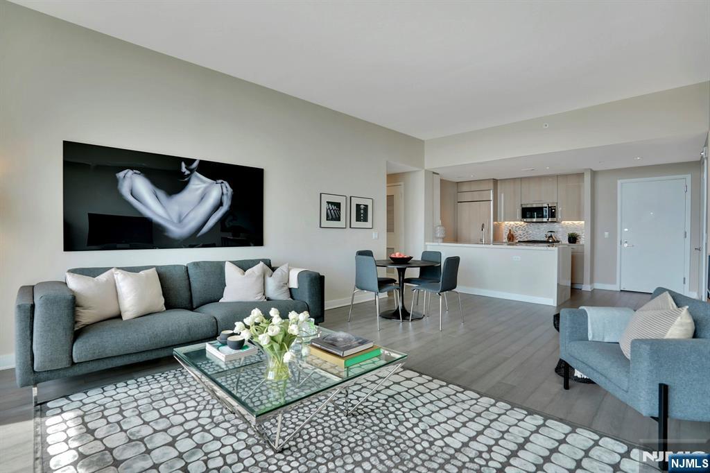 1200 Avenue At Port Imperial 417