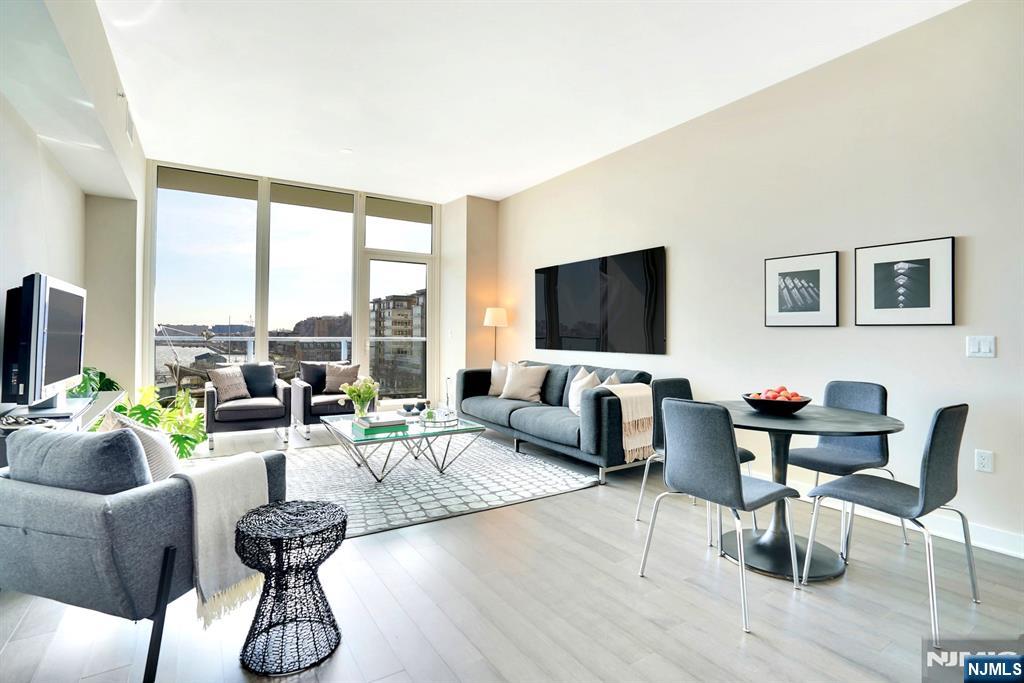 1200 Avenue At Port Imperial 417
