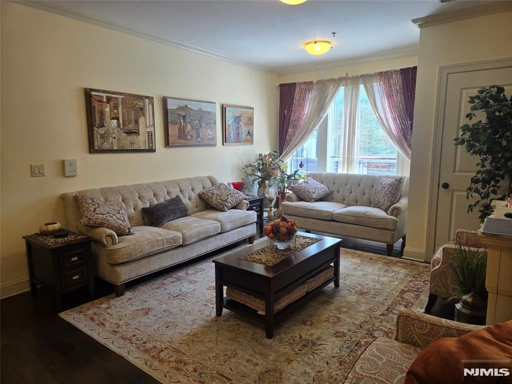 255 Laird Avenue 2