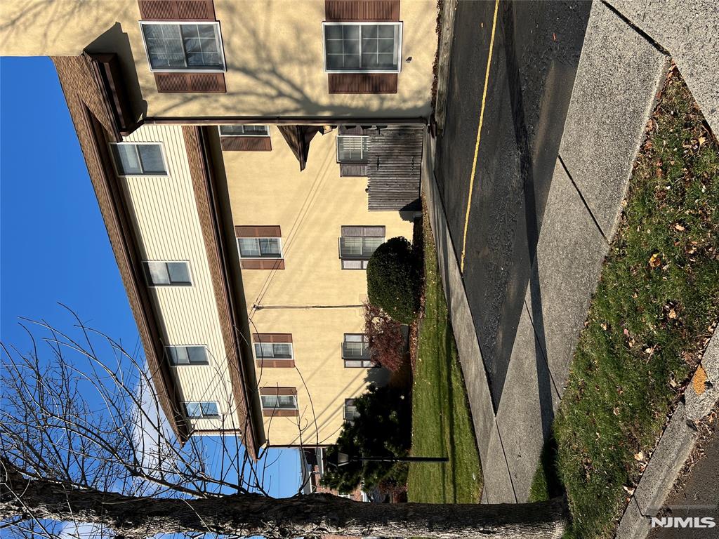 426 Hudson Street 2R North