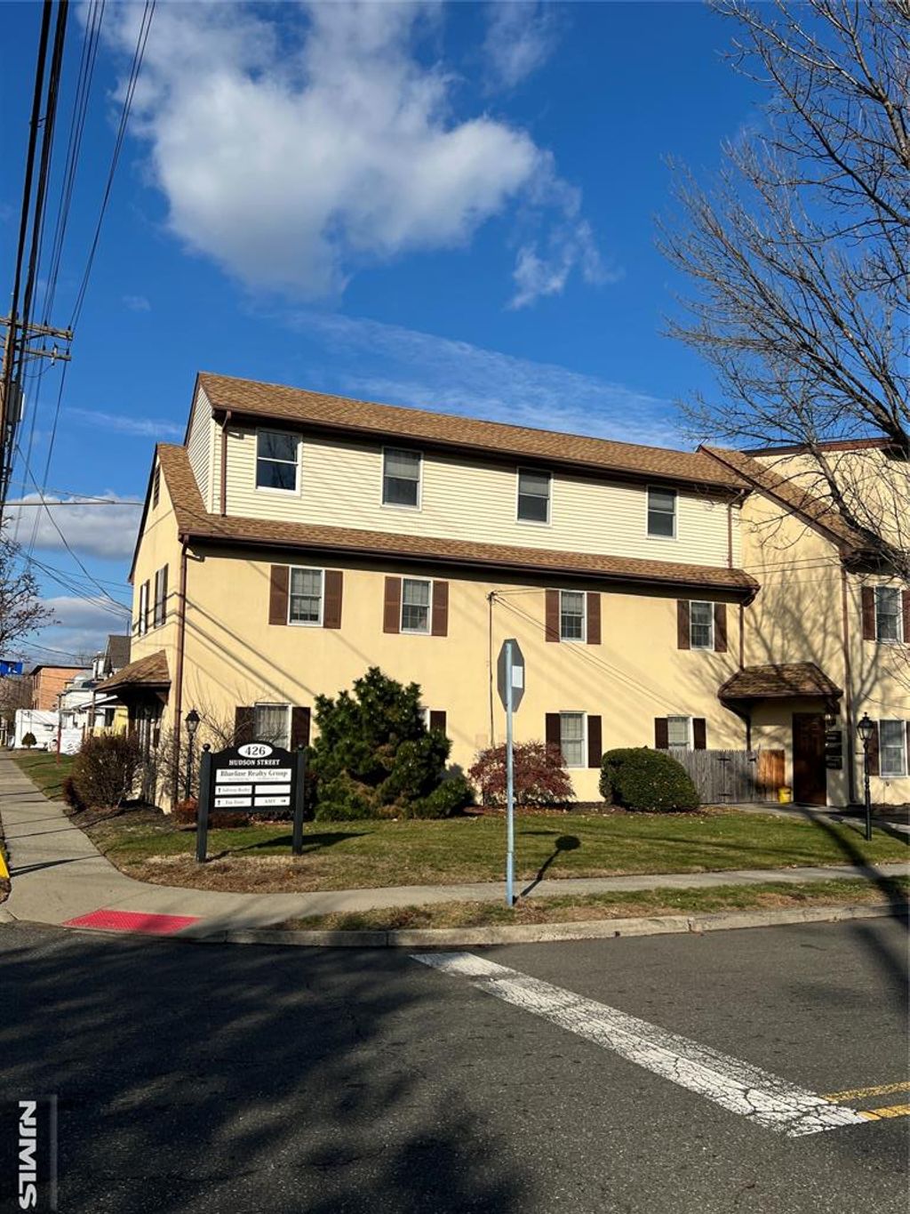 Photo of 426 Hudson Street #2R North, Hackensack, NJ 07601 (MLS # 25042333)
