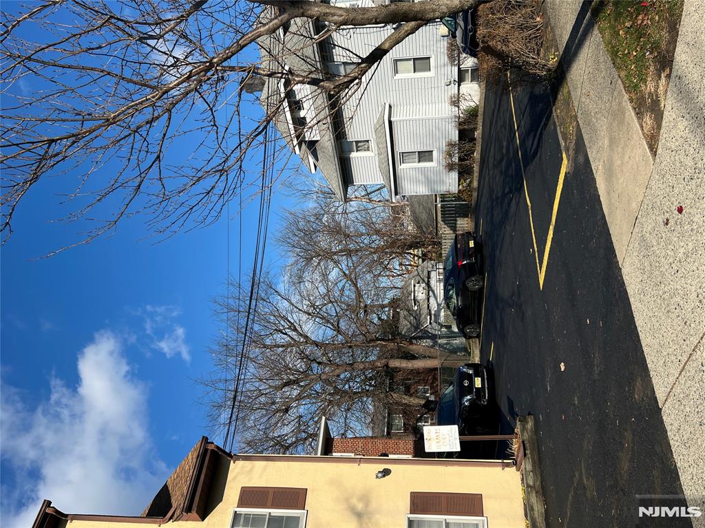 426 Hudson Street 2R North