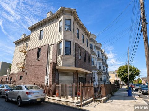 Photo of 840 Mount Prospect Ave #APT 1, Newark, NJ 07104 (MLS # 26014525)