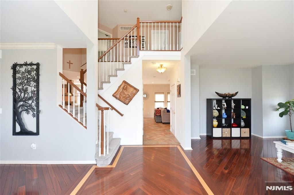 Photo of 21 Split Rock Road, North Haledon, NJ 07508 (MLS # 26006846)