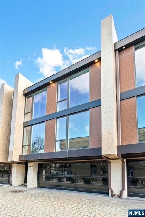 5-05 Washington Place 5-05 Cliffside Park NJ 07010