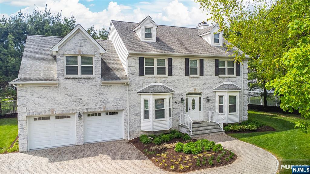 Property for Sale at 987 Valley Road, Wayne, New Jersey - Bedrooms: 4 
Bathrooms: 5 
Rooms: 10  - $848,000