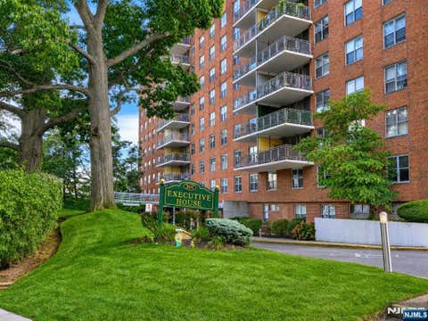 Photo of 301 Beech Street #11H, Hackensack, NJ 07601 (MLS # 26031593)