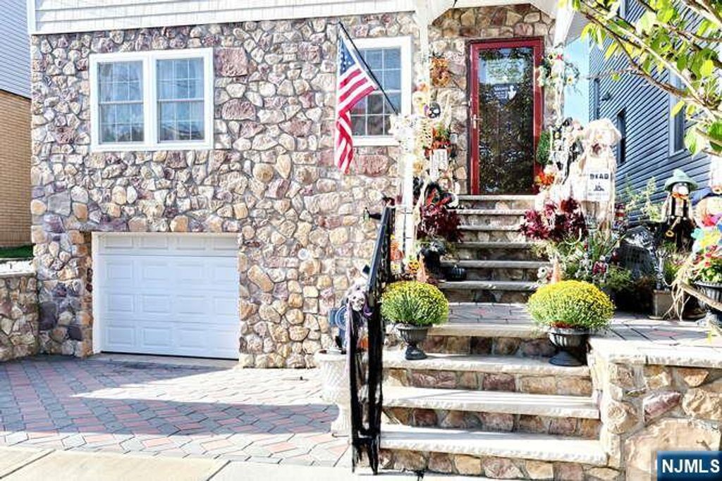 Photo of 119 Crystal Street, North Arlington, NJ 07031 (MLS # 25034752)