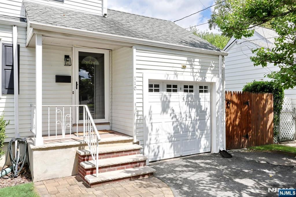 110 Hamilton Avenue