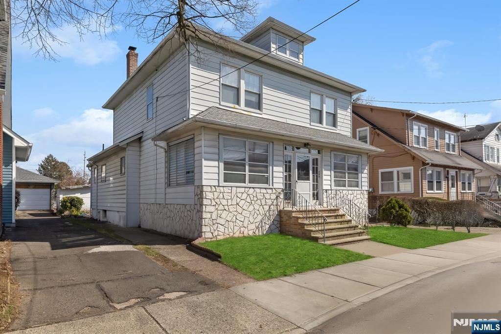 Photo of 399 34th Street, Paterson, NJ 07504 (MLS # 26010333)